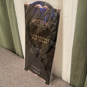New ENVY By Alan Eaton Collapsible Wig Stand for Storage or Travel